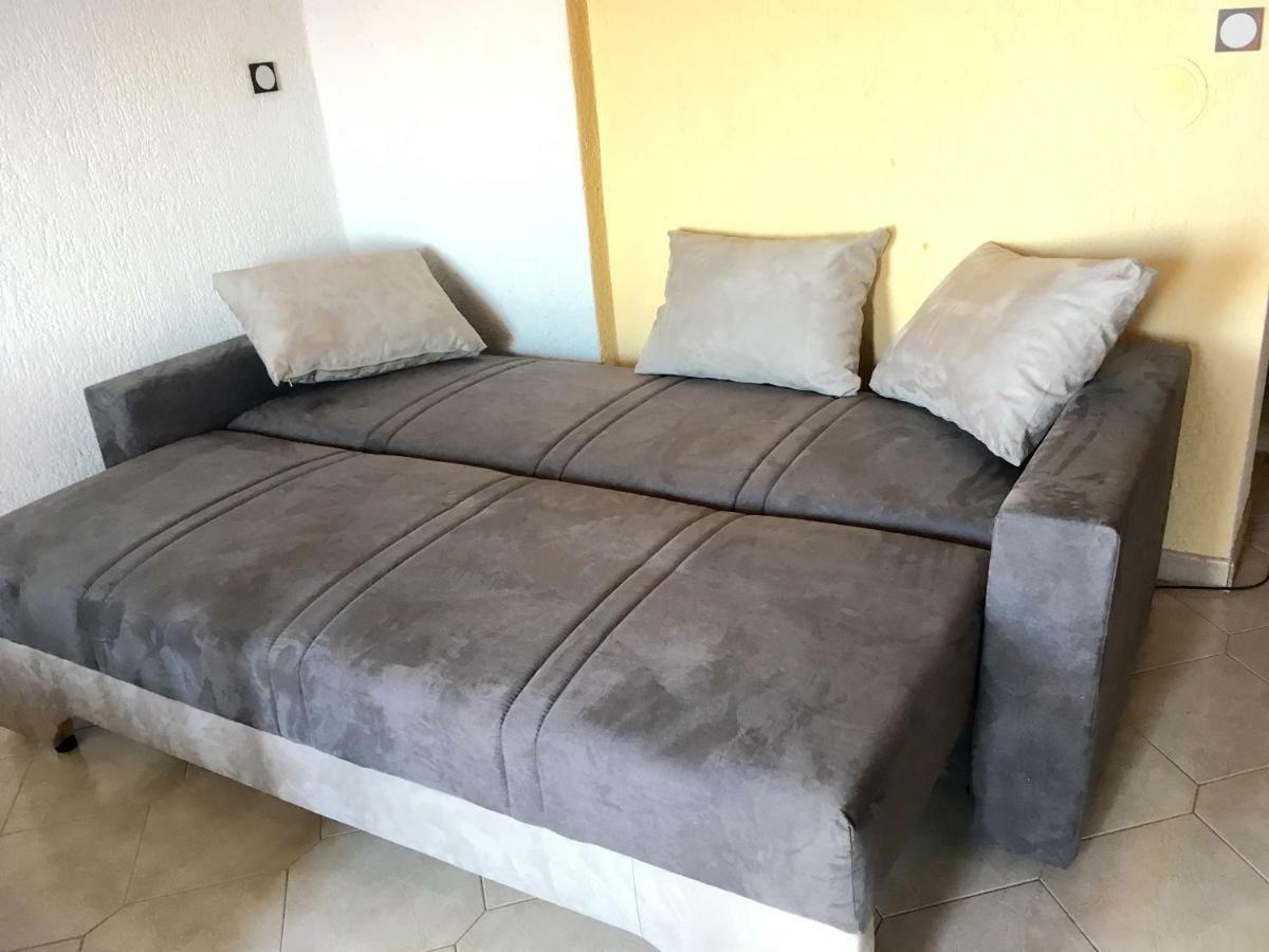 4 Roses Apartment Равни Экстерьер фото